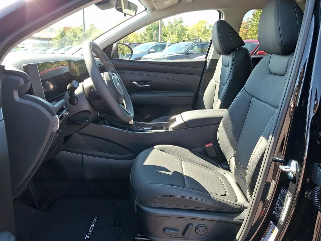 New 2026 Black Hyundai SEL Plus image 9