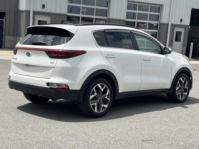 Used 2022 White Kia EX image 13