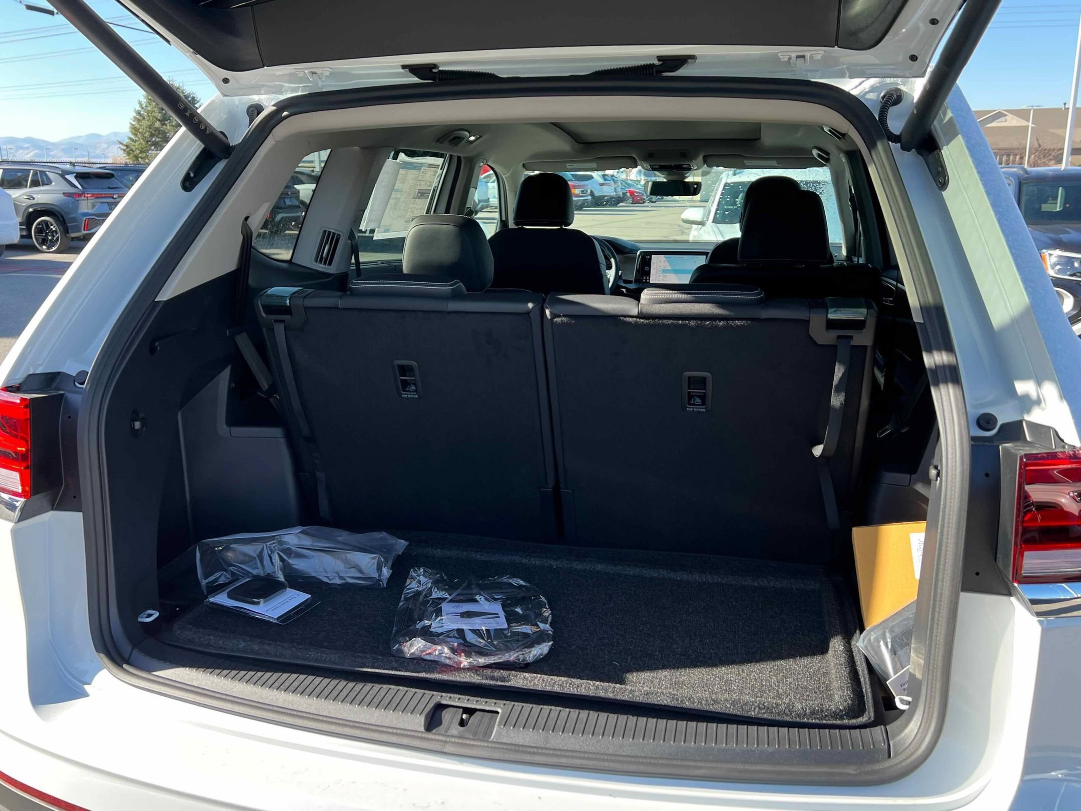 New 2026 Opal White Volkswagen 2.0T SE w/Technology image 13