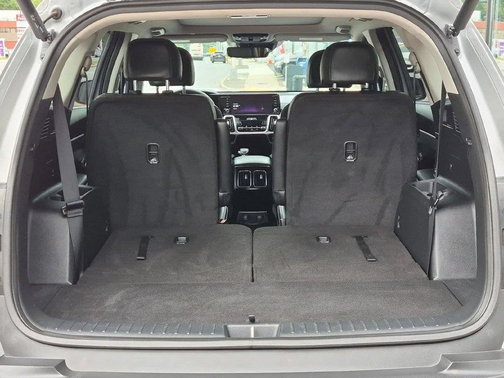 Used 2023 Gray Kia X-Line EX image 7