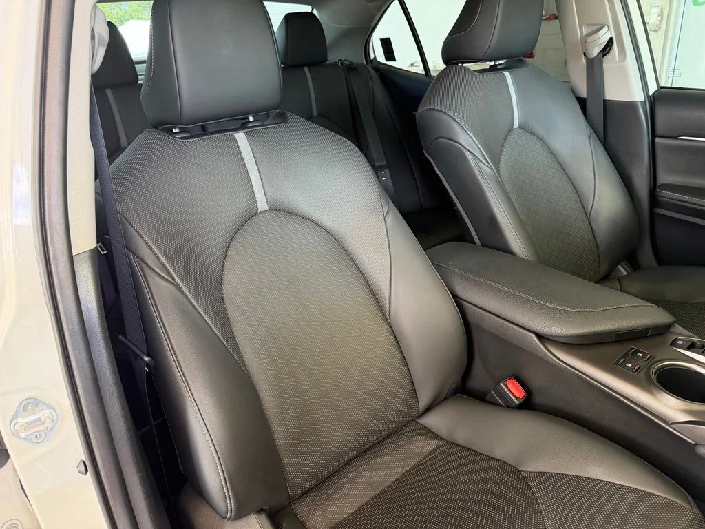 Used 2022 Beige Toyota XSE V6 image 22