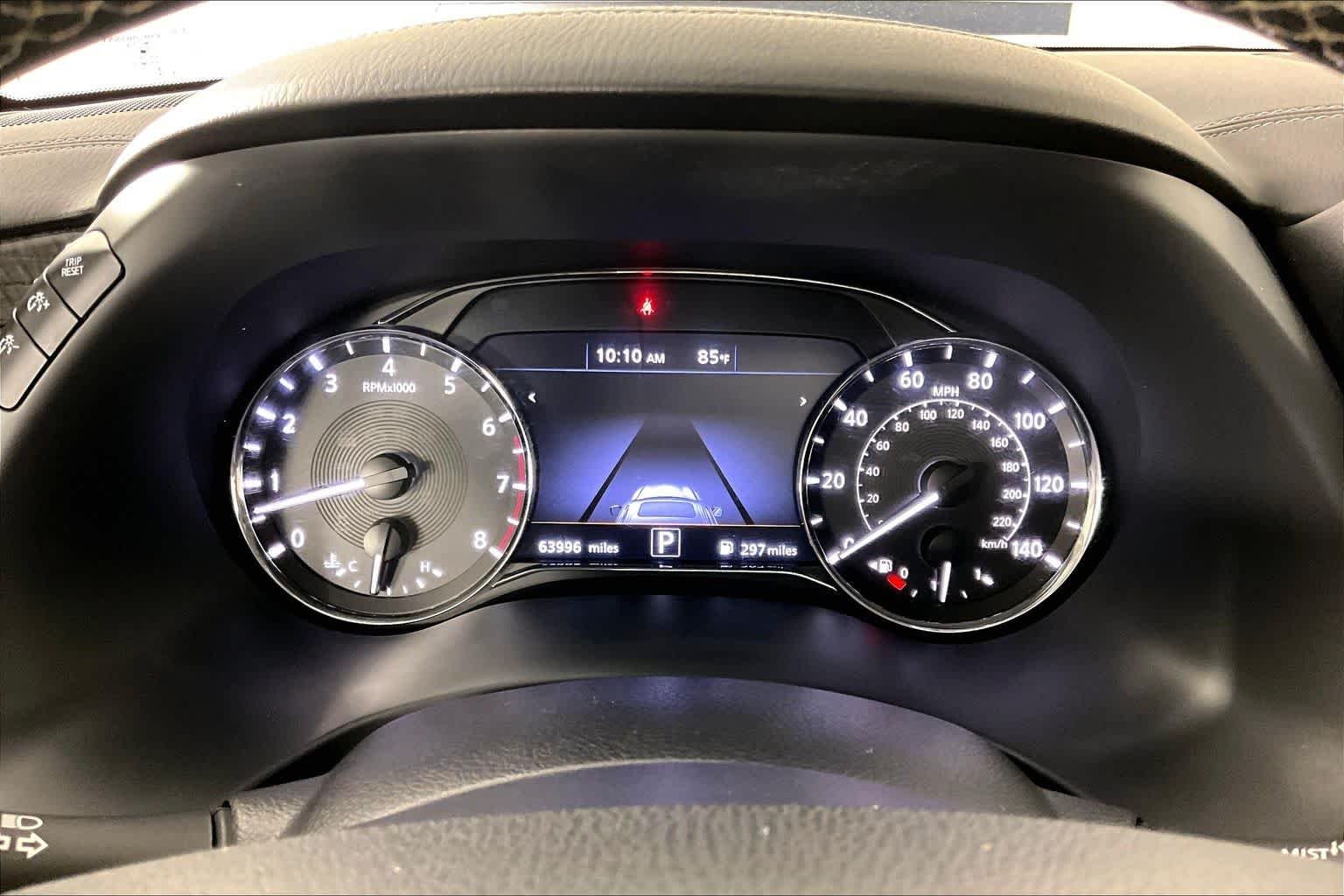 Used 2022 Champagne Quartz INFINITI LUXE image 24