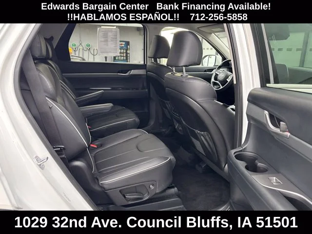 Used 2025 White Hyundai SEL image 12