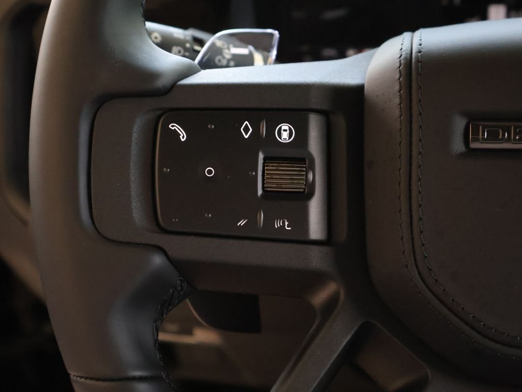 New 2026 Narvik Black Land Rover OCTA Black image 26