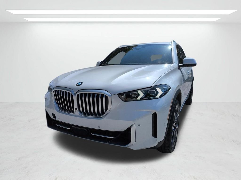 New 2026 Mineral White Metallic BMW xDrive40i image 8