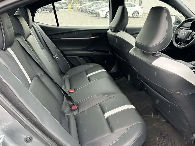 Used 2025  Toyota SE image 15