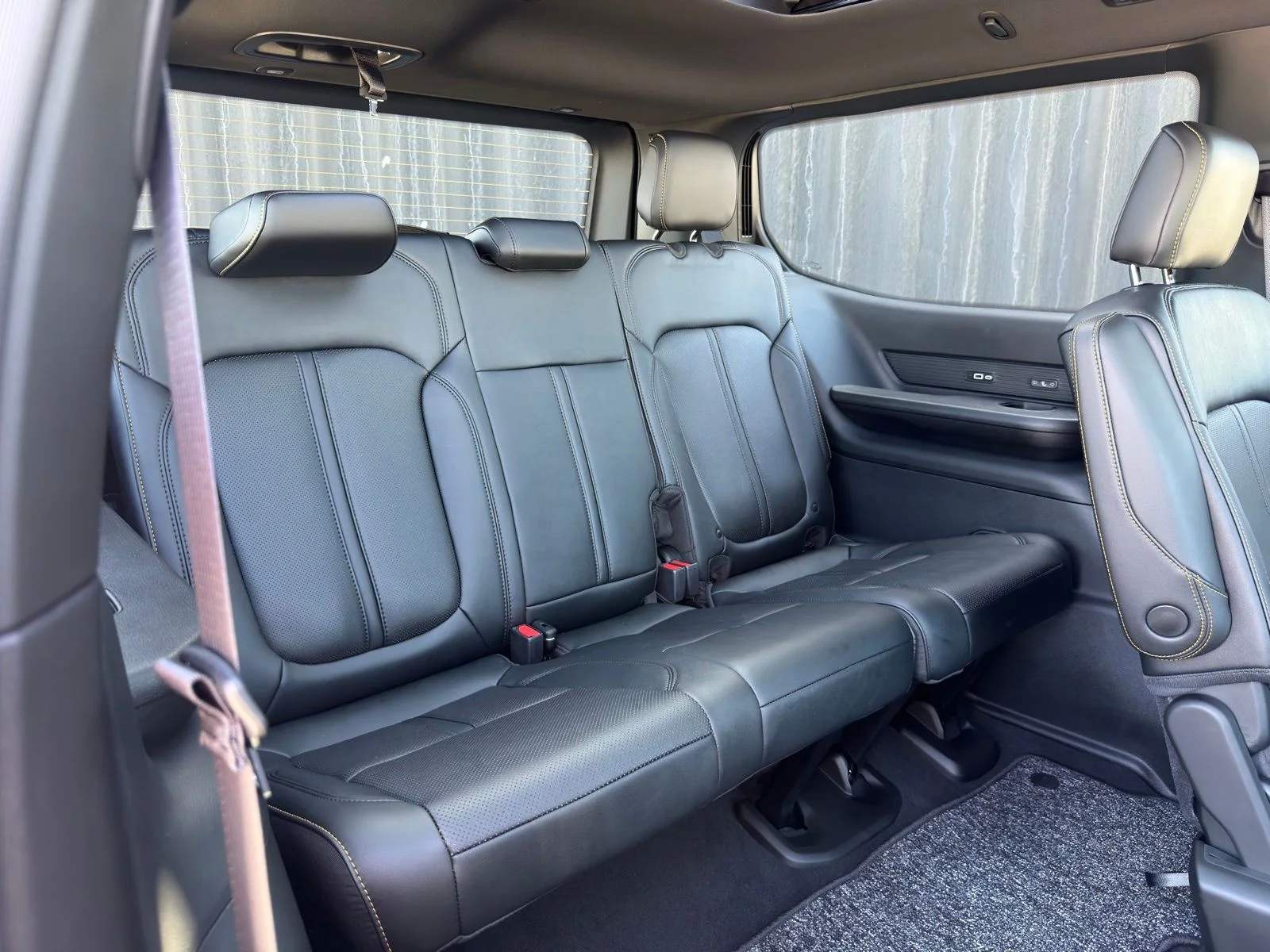 New 2026 Bright White Clearcoat Jeep 85th Anniversary Edition image 34