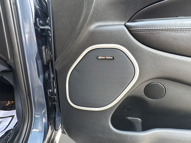 Used 2020 Blue Jeep Summit image 31