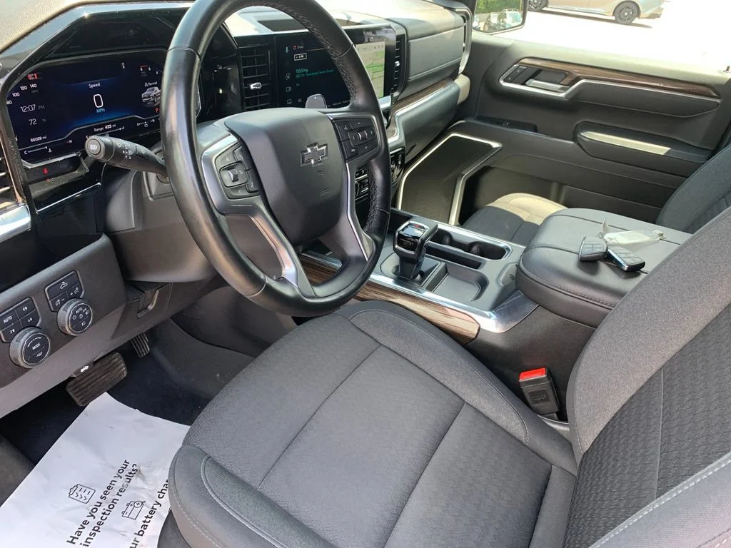 Used 2025 Red Chevrolet RST image 11