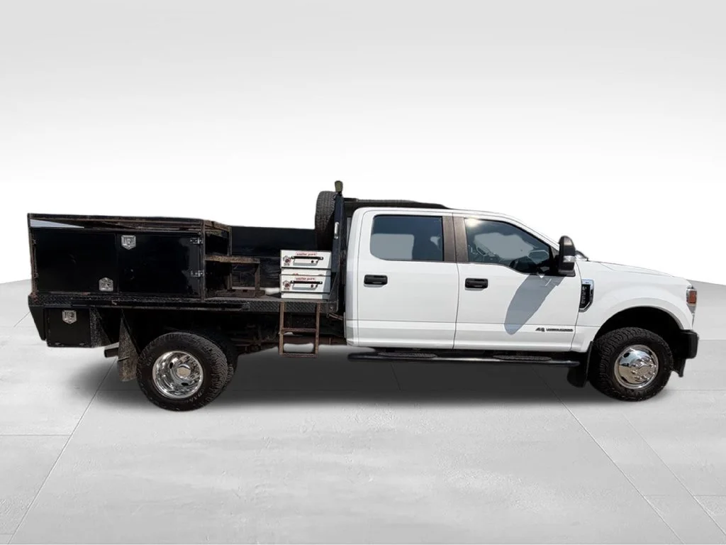 Used 2020 White Ford XL image 6