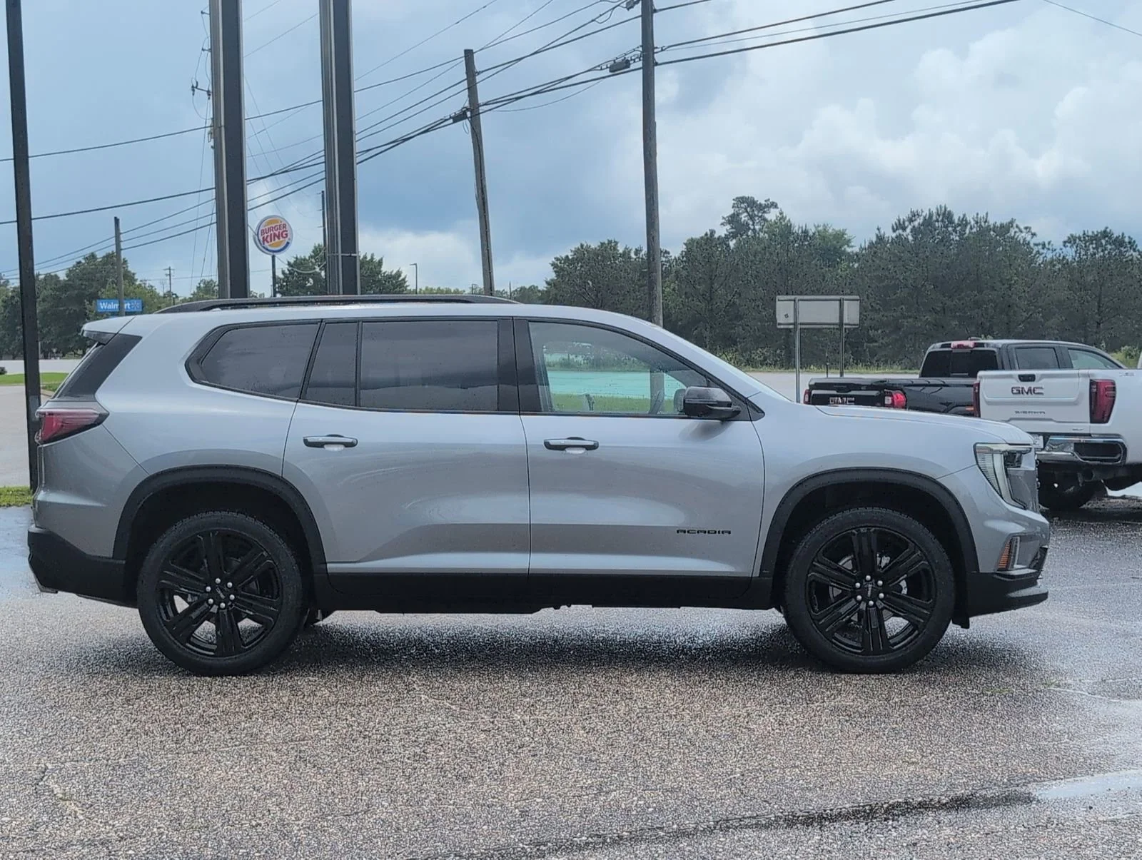 New 2026 Sterling Metallic GMC Elevation image 7