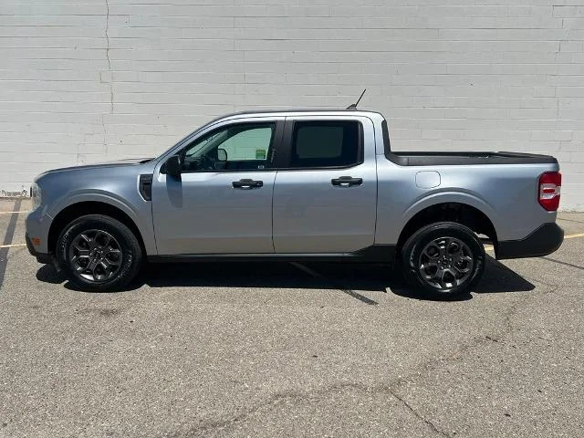 Used 2023 Iconic Silver Metallic Ford XLT image 33