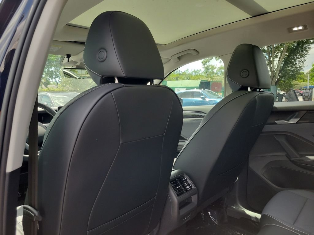 New 2026 Black Volkswagen 2.0T SE image 7