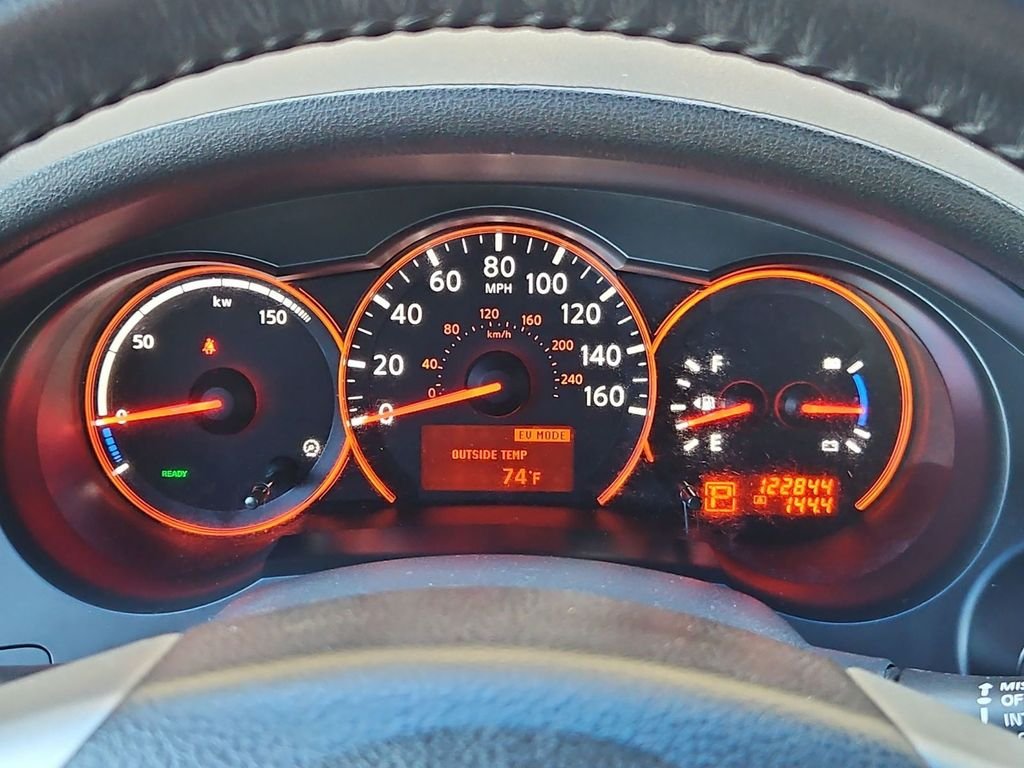 Used 2009 Dark Slate Metallic Nissan Hybrid image 15
