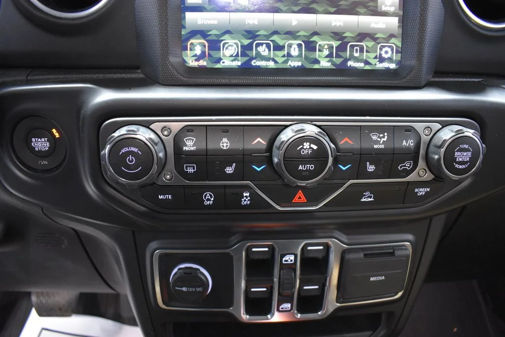 Used 2021 Green Jeep Overland image 20