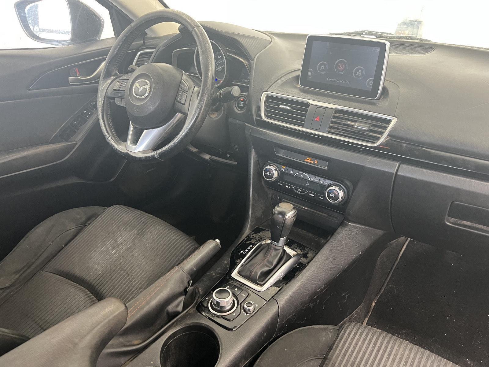 2015 Mazda MAZDA3 i Touring - Photo 30