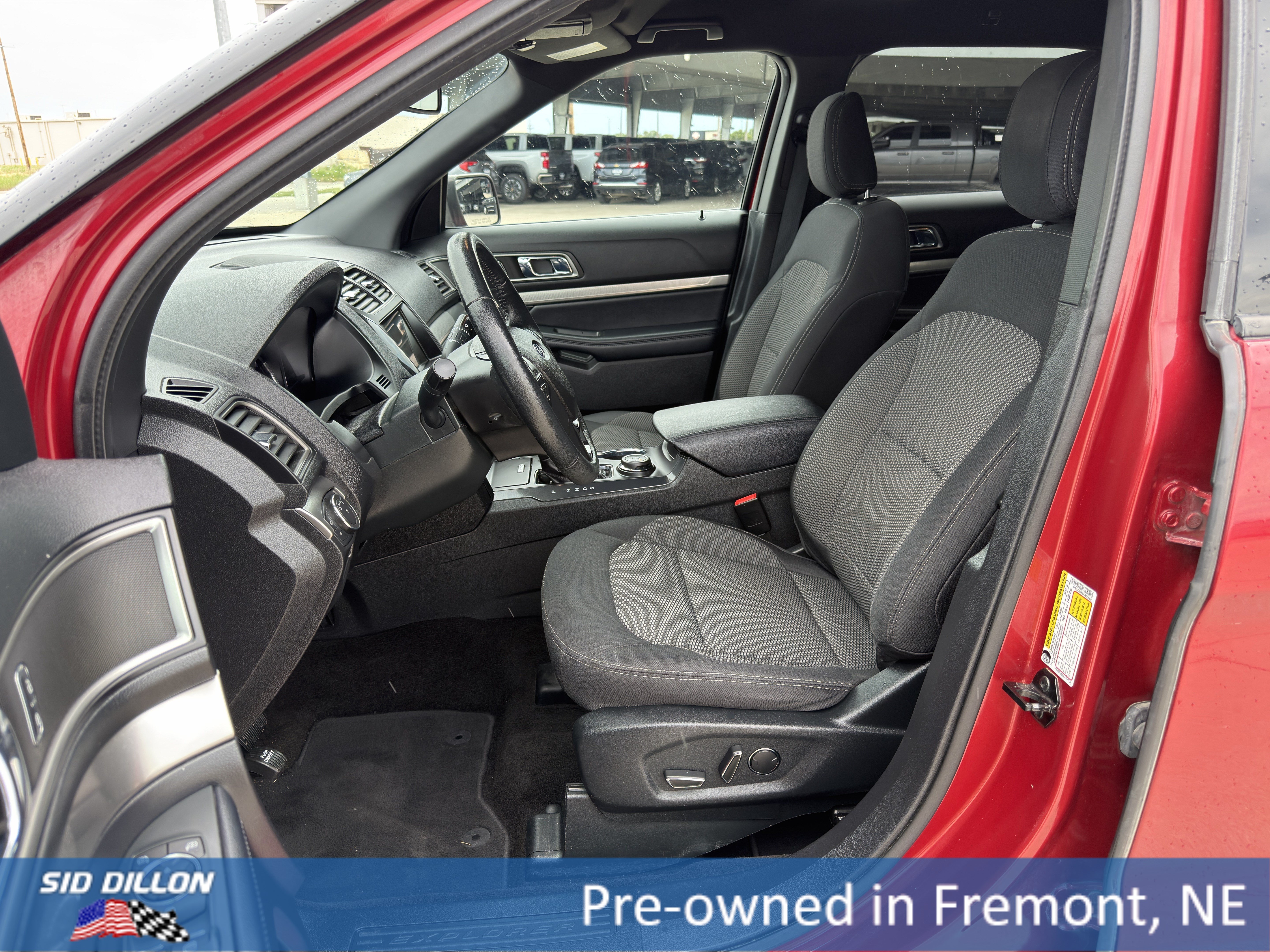Used 2018 Red Ford XLT image 12
