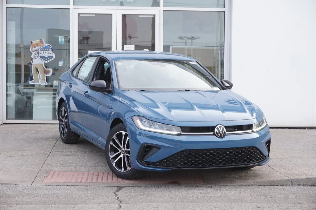 New 2026 Blue Volkswagen 1.5T Sport image 2