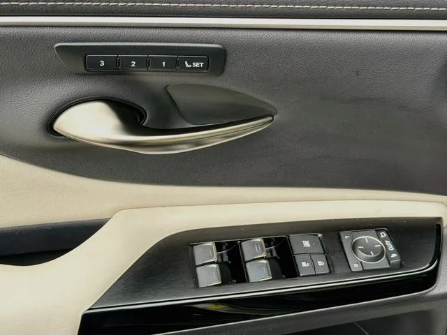 Certified Used 2023 Green Lexus 350 image 18