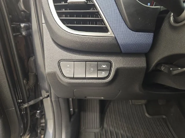Used 2021 Gravity Gray Kia S image 31