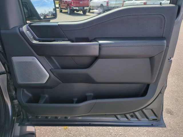 Used 2024 Gray Ford Lariat image 33
