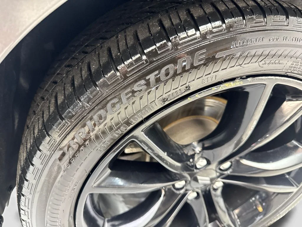 Used 2018 Gray Dodge SXT image 85