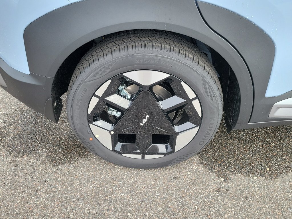 New 2027 Pale Gray Kia S image 35