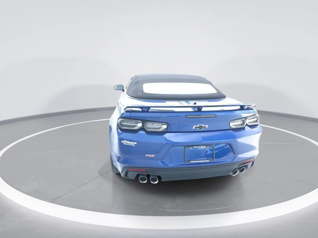 Used 2022 Blue Chevrolet 2LT image 6