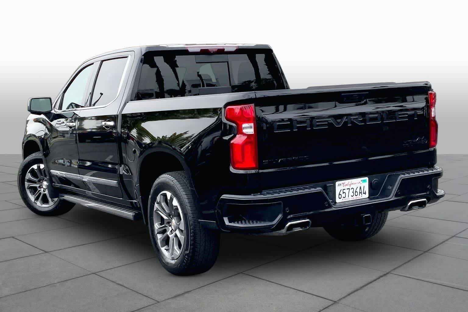 Used 2024 Black Chevrolet High Country image 11