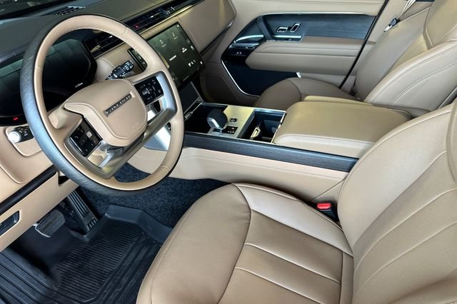 New 2026 Constellation Blue Ultra Metallic Gloss Land Rover SE image 9