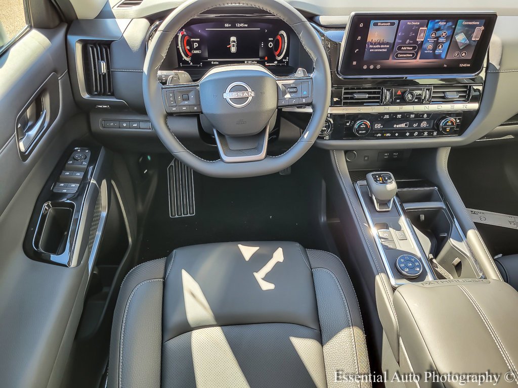 New 2026 Everest White Pearl Tricoat Nissan SL image 11