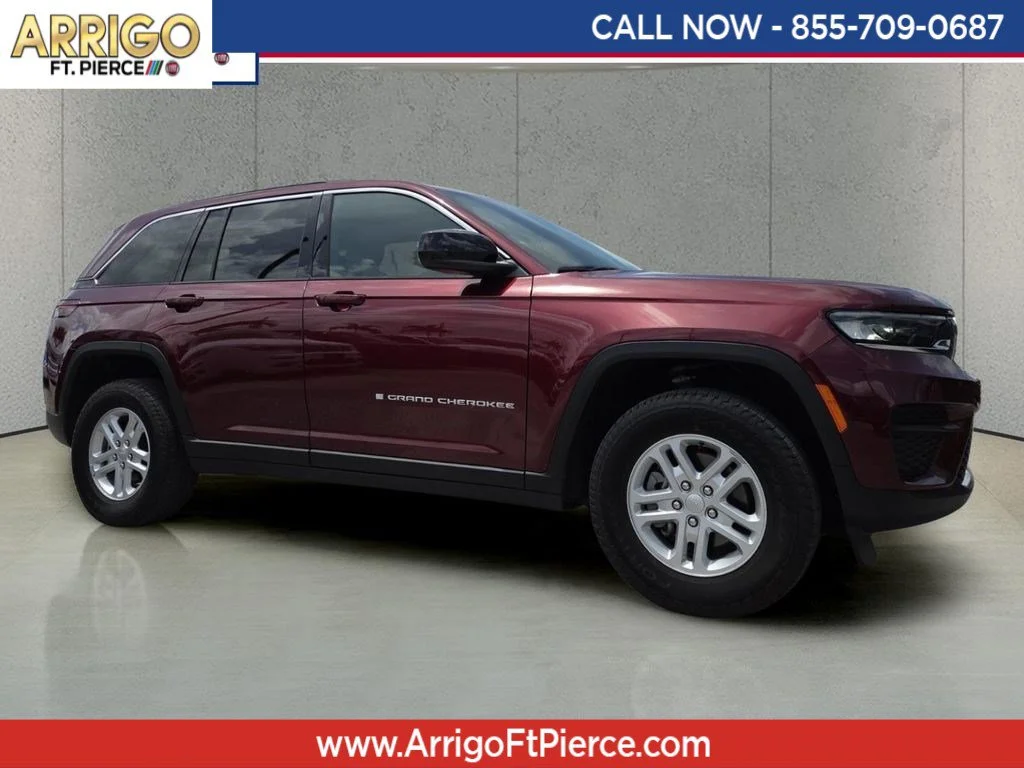 Certified Used 2024 Velvet Red Pearlcoat Jeep Laredo image 1