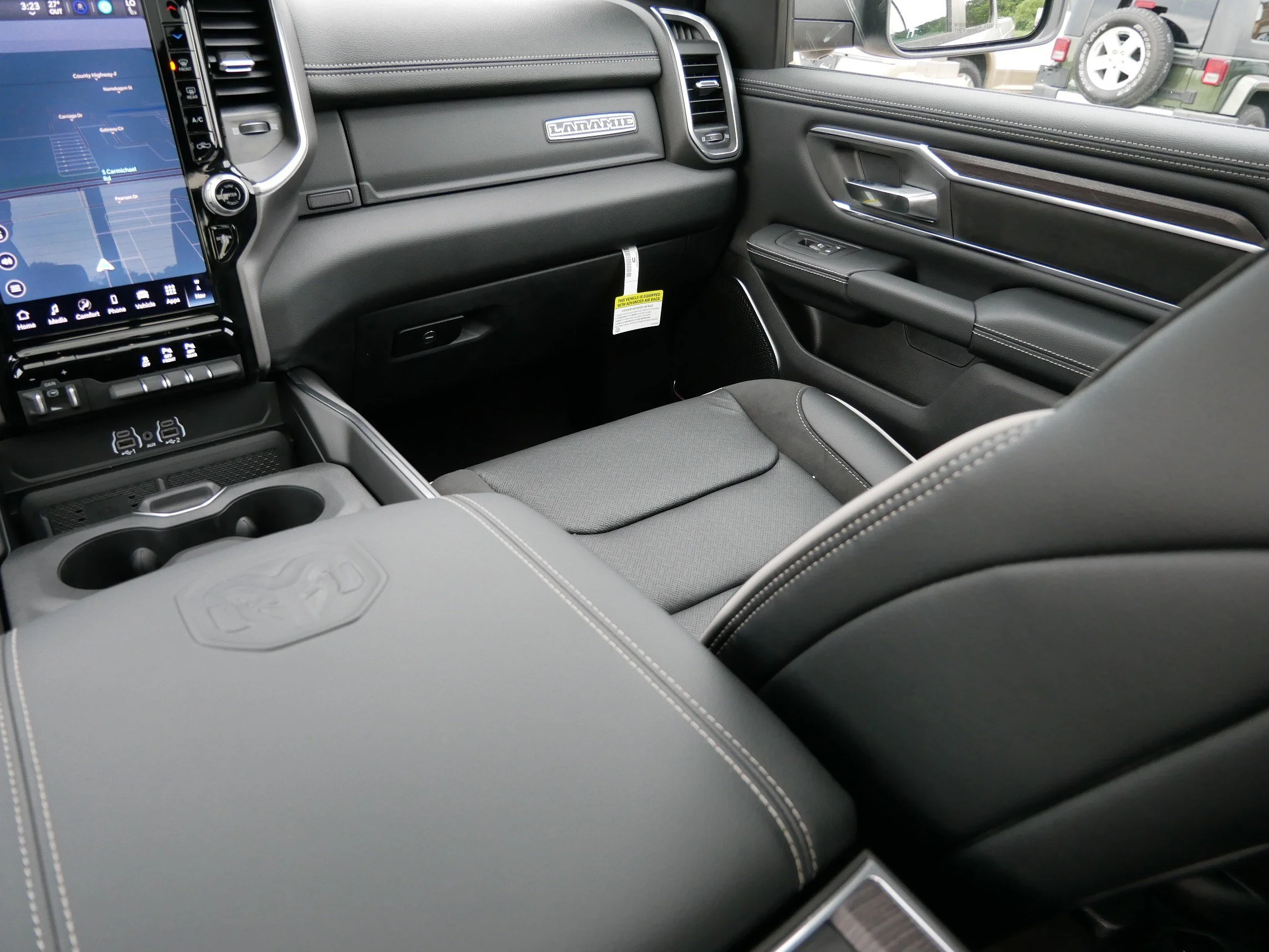 New 2026 Silver Zynith Exterior Paint RAM Laramie image 11