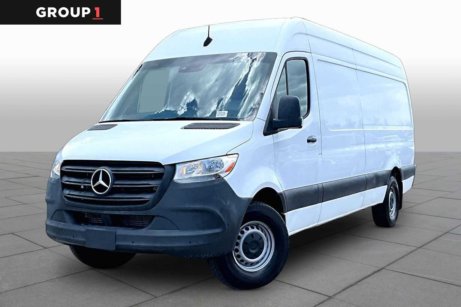 2020 Mercedes-Benz Sprinter 2500 Gas 170 WB High Roof's photo