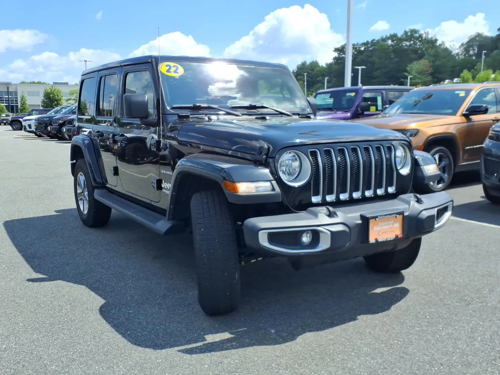 Certified Used 2022 Black Clearcoat Jeep Unlimited Sahara image 5