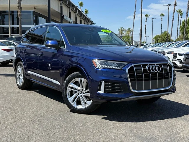 2024 Audi Q7 45 Premium Plus