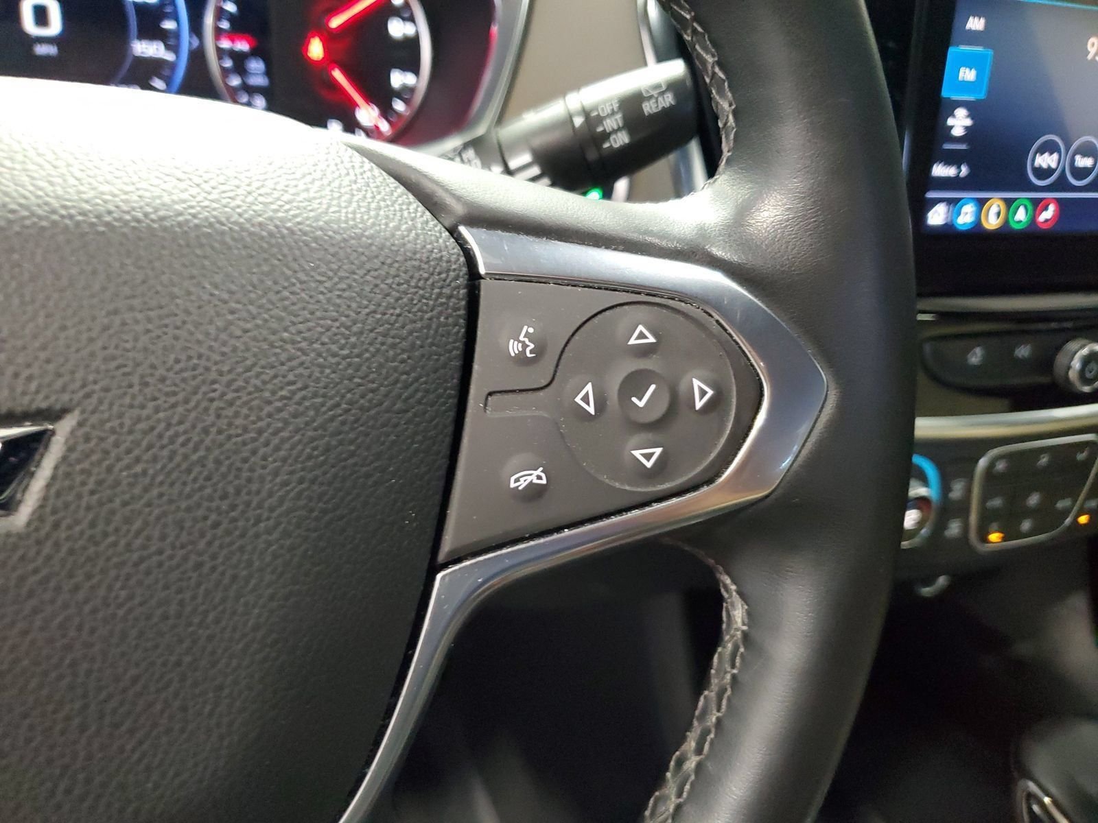 Used 2023 Red Chevrolet Premier image 22