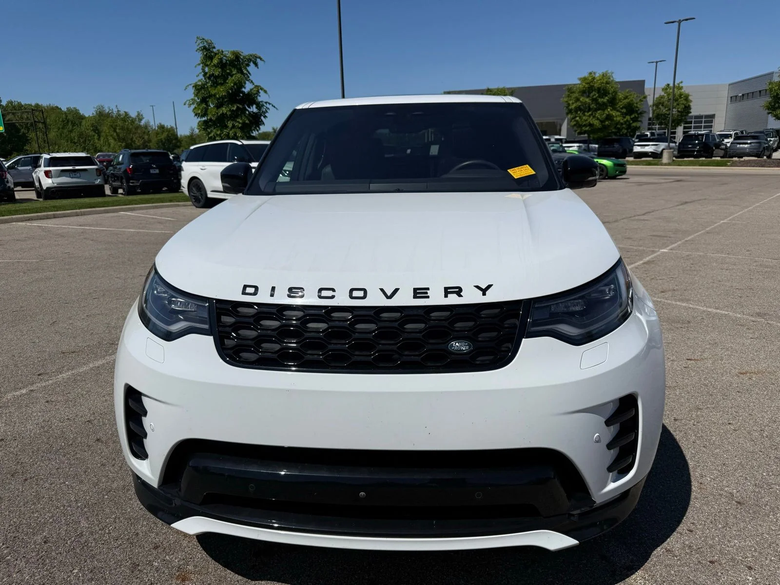 Used 2022 White Land Rover  image 2