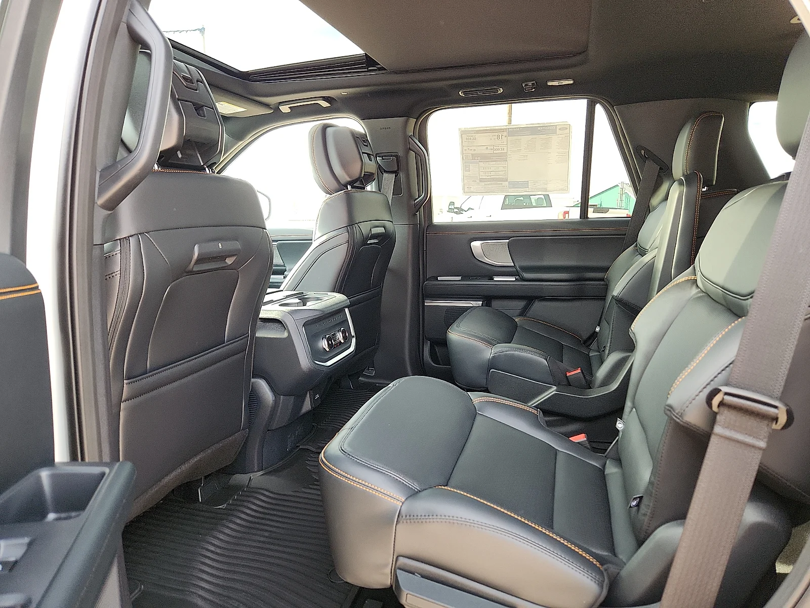 New 2027 Star White Metallic Tri-Coat Ford Tremor image 17