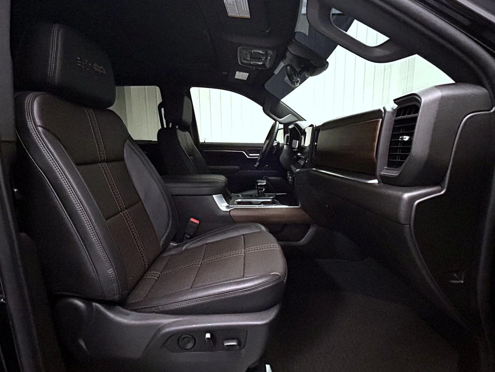 Used 2026 Black Chevrolet High Country image 15