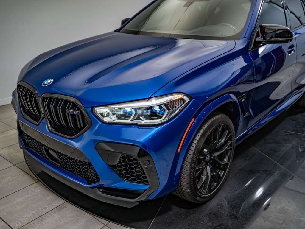 Used 2020 Marina Bay Blue Metallic BMW Competition image 15