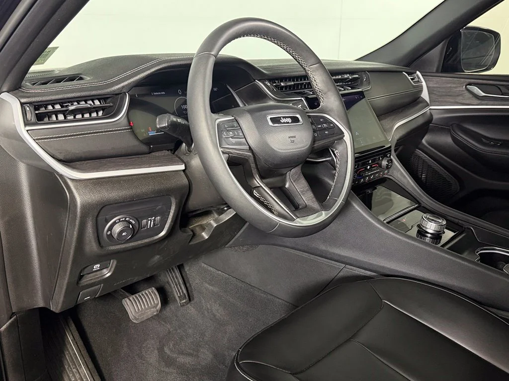 Used 2025 Black Jeep Limited image 12