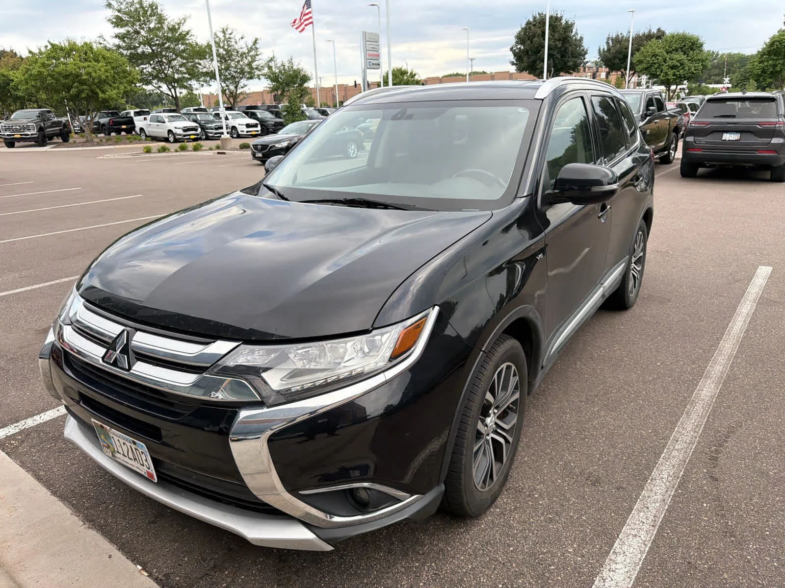 Used 2016 Labrador Black Pearl Mitsubishi GT image 7