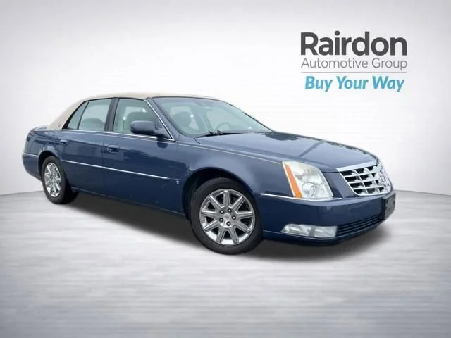 2009 Cadillac DTS Premium Luxury Collection's photo