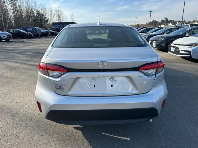 2026 Toyota Corolla LE - Photo 6