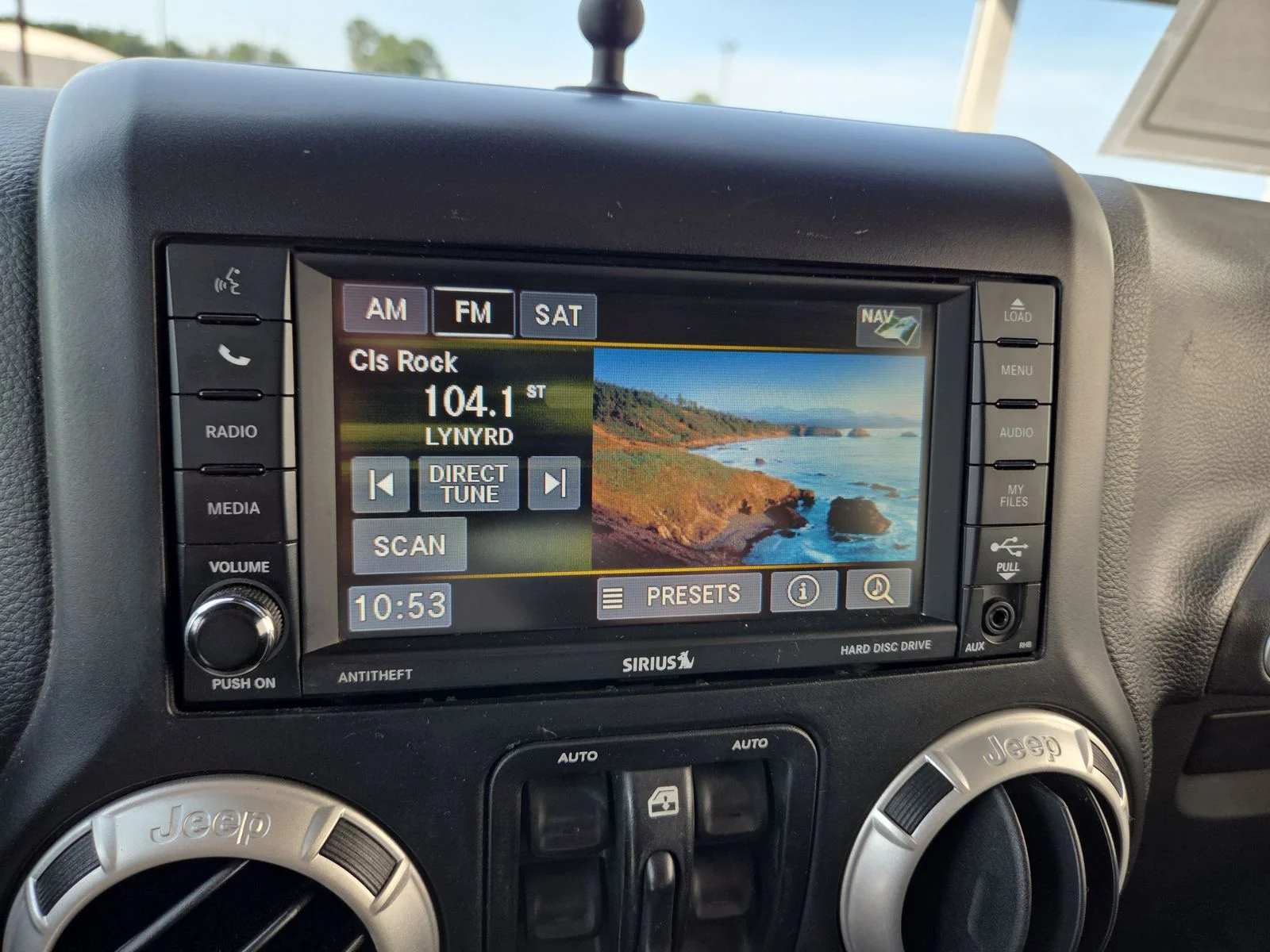 Used 2016 Black Clearcoat Jeep Unlimited Sahara image 18
