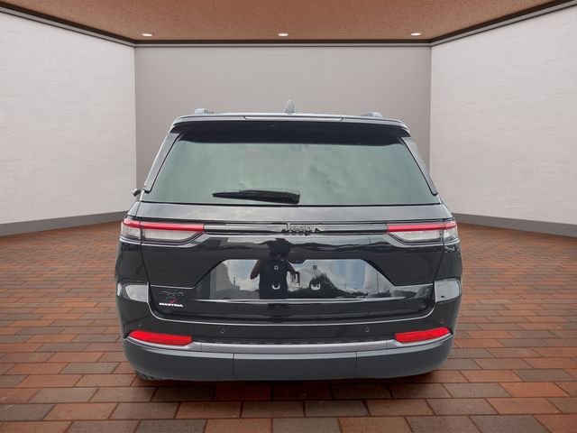 Used 2026 Diamond Black Jeep Limited image 33