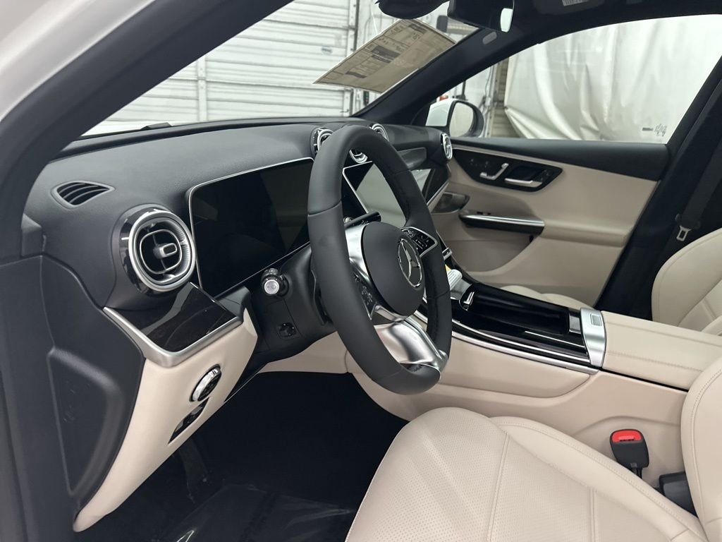 New 2026 Polar White Mercedes-Benz GLC 300 image 9