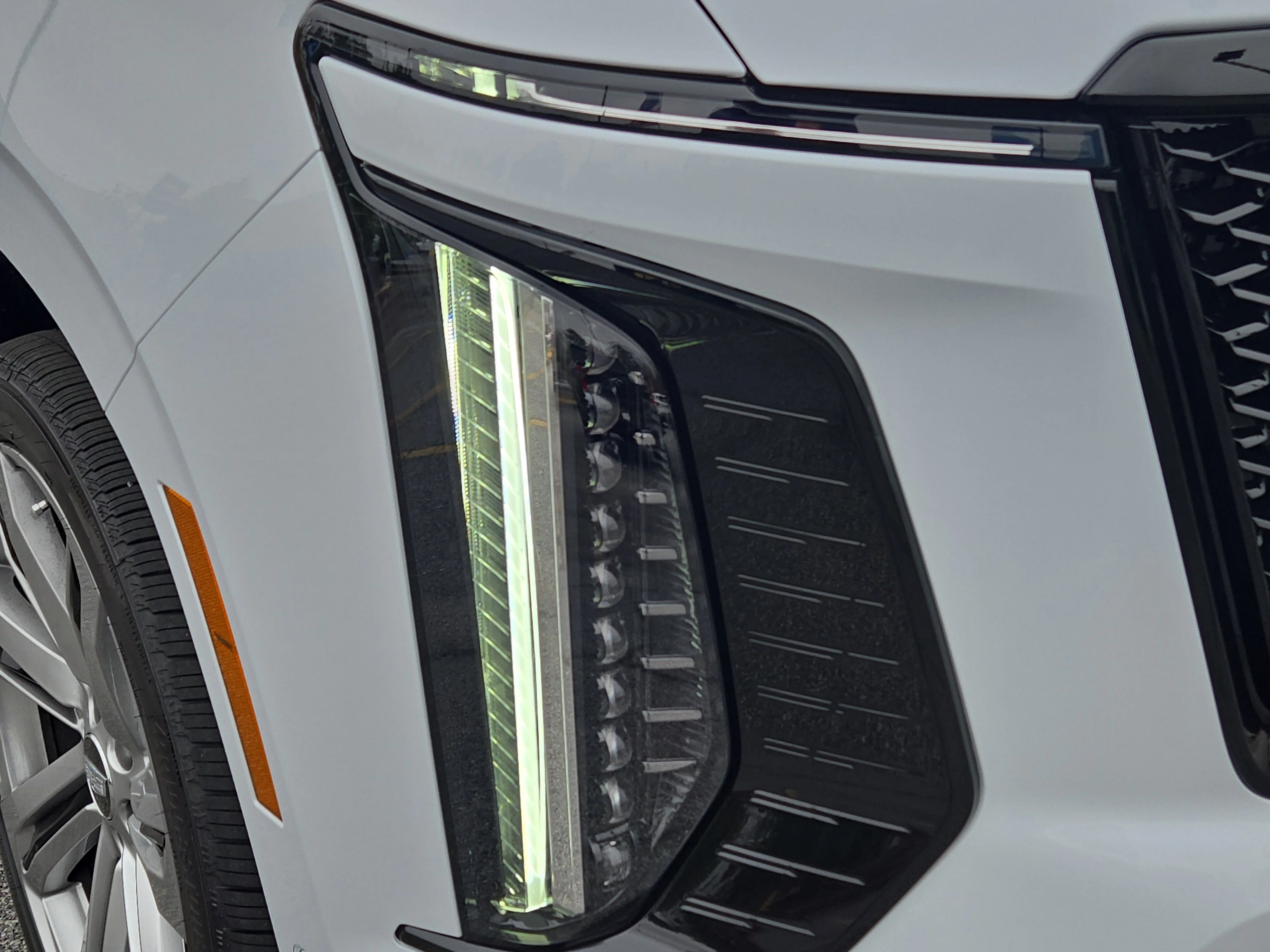 2026 Cadillac Escalade Platinum Sport - Photo 9
