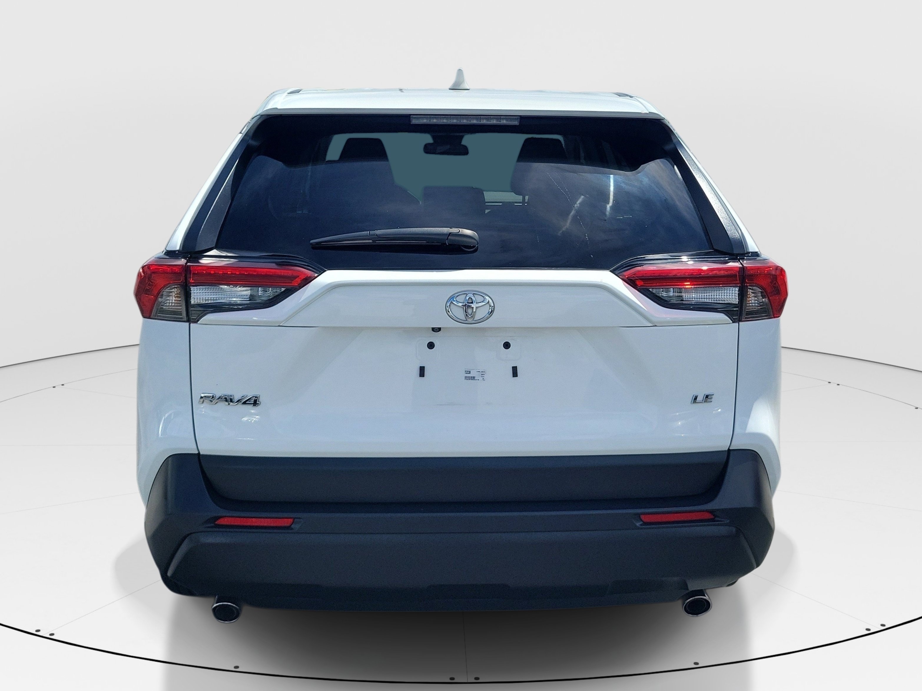Certified Used 2024 Ice Toyota LE image 5